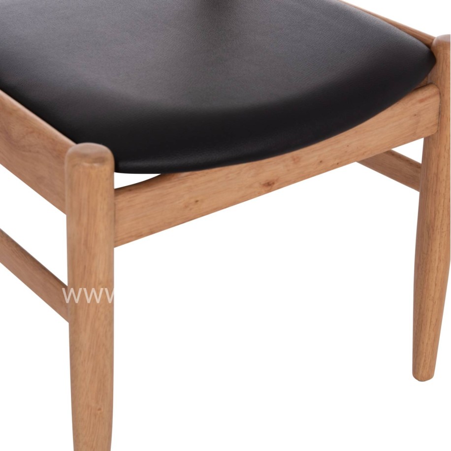 DINING CHAIR CERSEI HM9946.01 RUBBERWOOD IN LIGHT OAK & PU IN BLACK 57x53x72Hcm.