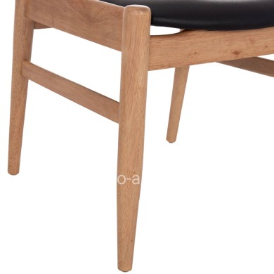 DINING CHAIR CERSEI HM9946.01 RUBBERWOOD IN LIGHT OAK & PU IN BLACK 57x53x72Hcm.
