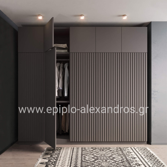 Ντουλάπα Madonna Della Ruota