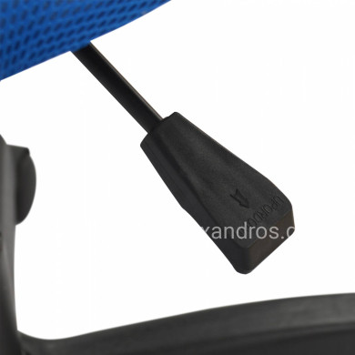 Office chair HM1026.06 blue with mesh fabric 40,5x50,5x91,5 cm.