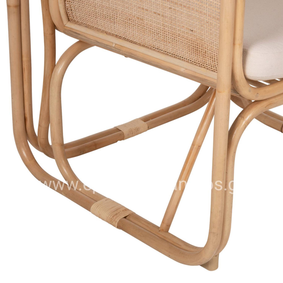 ARMCHAIR WENDY HM9816 RATTAN IN NATURAL POLISHED COLOR-WHITE CUSHIONS 73x72x84Hcm.