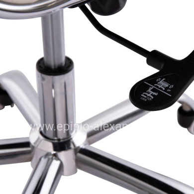 MANAGER'S OFFICE CHAIR BOSS HM1059.32 WHITE PU-CHROMED METAL FRAME AND BASE 53x57x109Hcm.