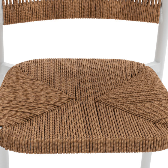 WHITE ALUMINUM ARMCHAIR WITH BEIGE PE ROPE HM5786.01 55,5x50x77,5 cm.