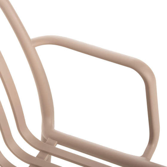 ARMCHAIR OUTDOOR CONVEE HM6105.04 POLYPROPYLENE IN CAPPUCCINO 55x56x79H cm.